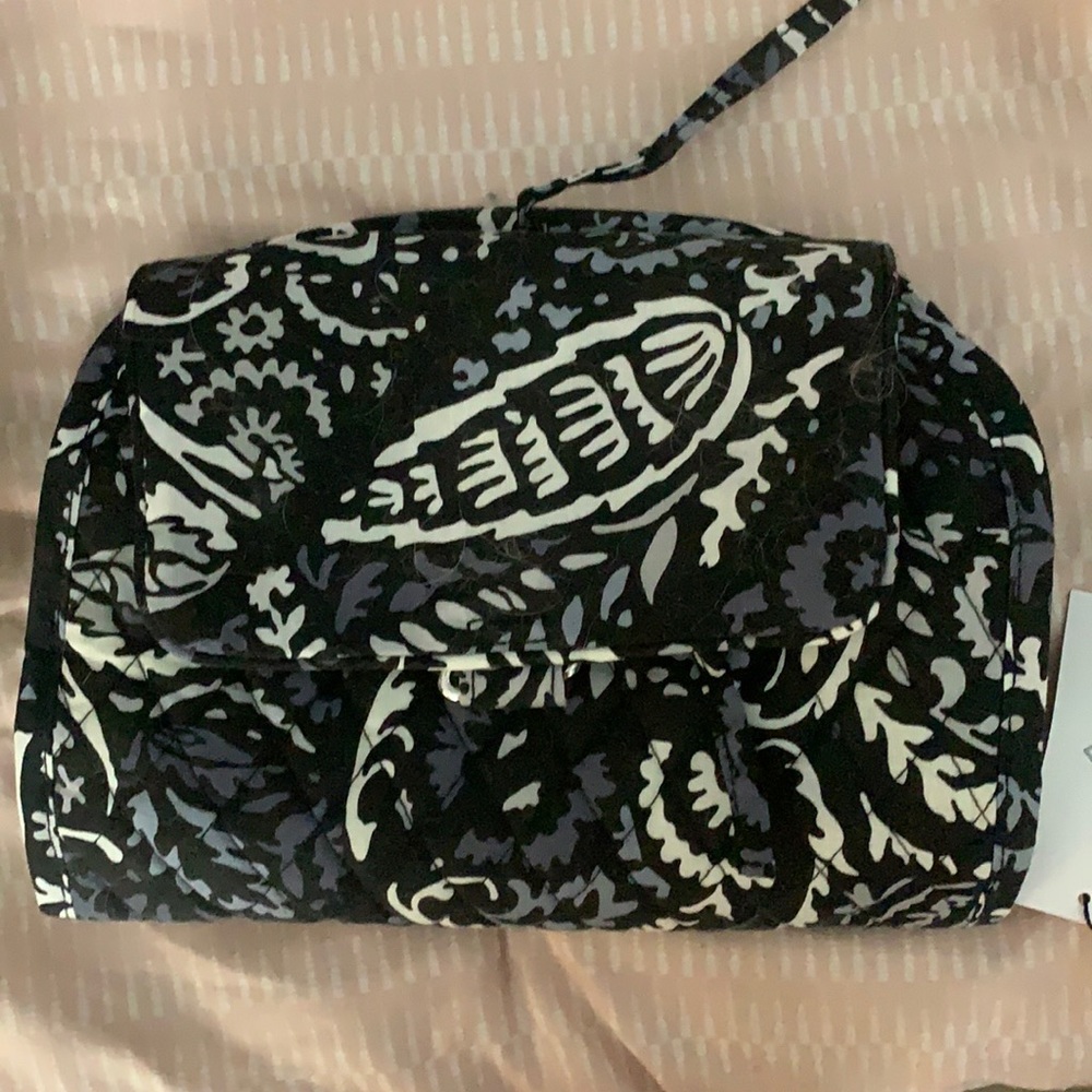 Vera Bradley medium travel bag / organizer